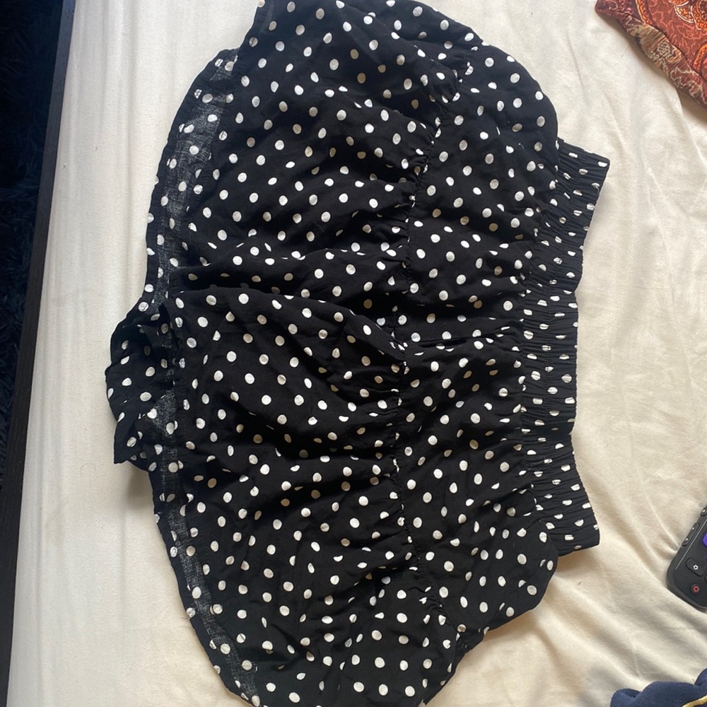 Polka dot flowy shorts